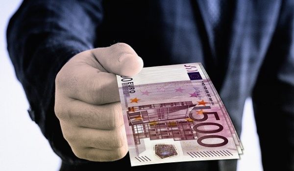 Abfindungen sind gut, wenn sie ausreichend sind. Der Anwalt für Abfindung berät Sie gern.